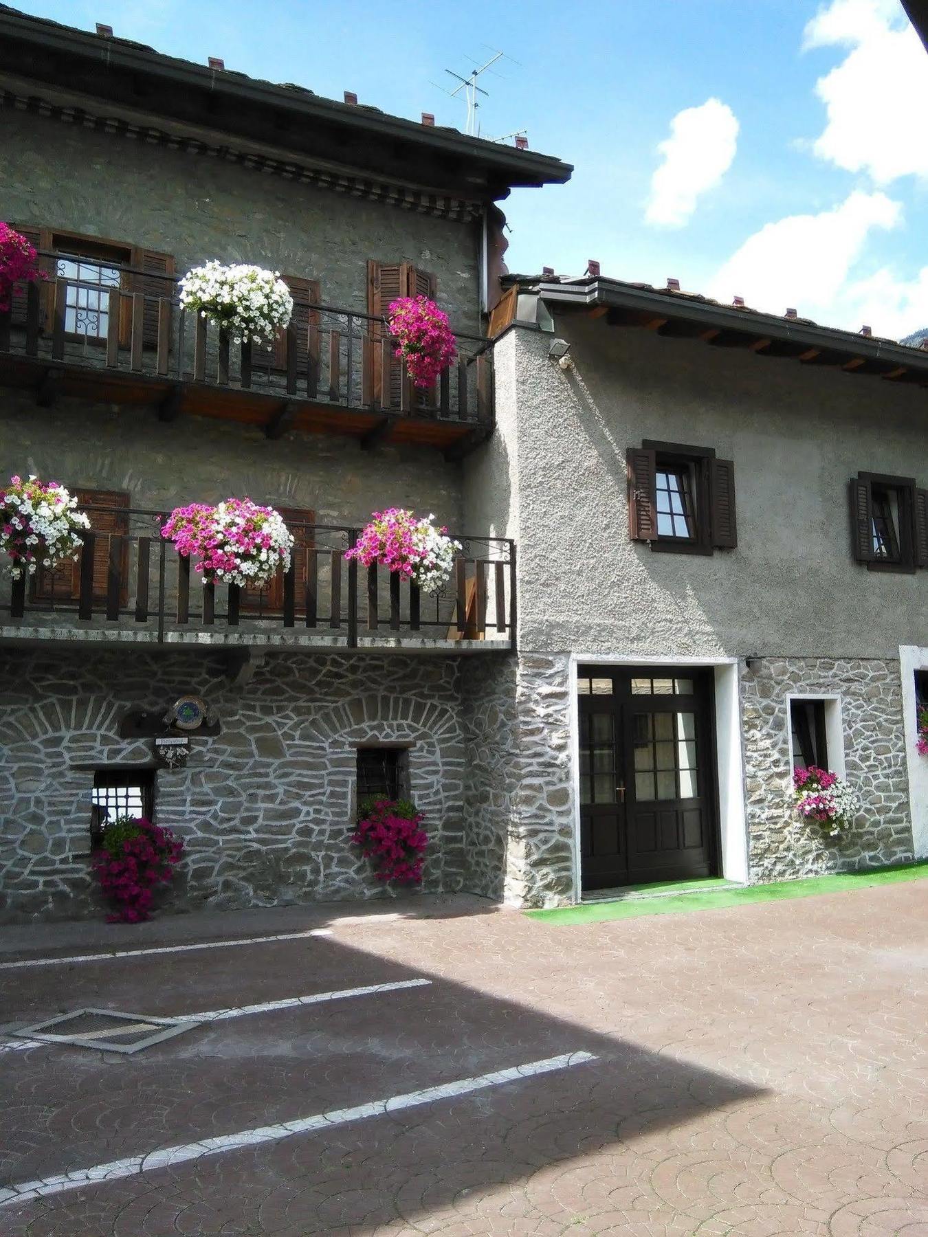 Sarre B&B La Vieille Meison De Pappa מראה חיצוני תמונה
