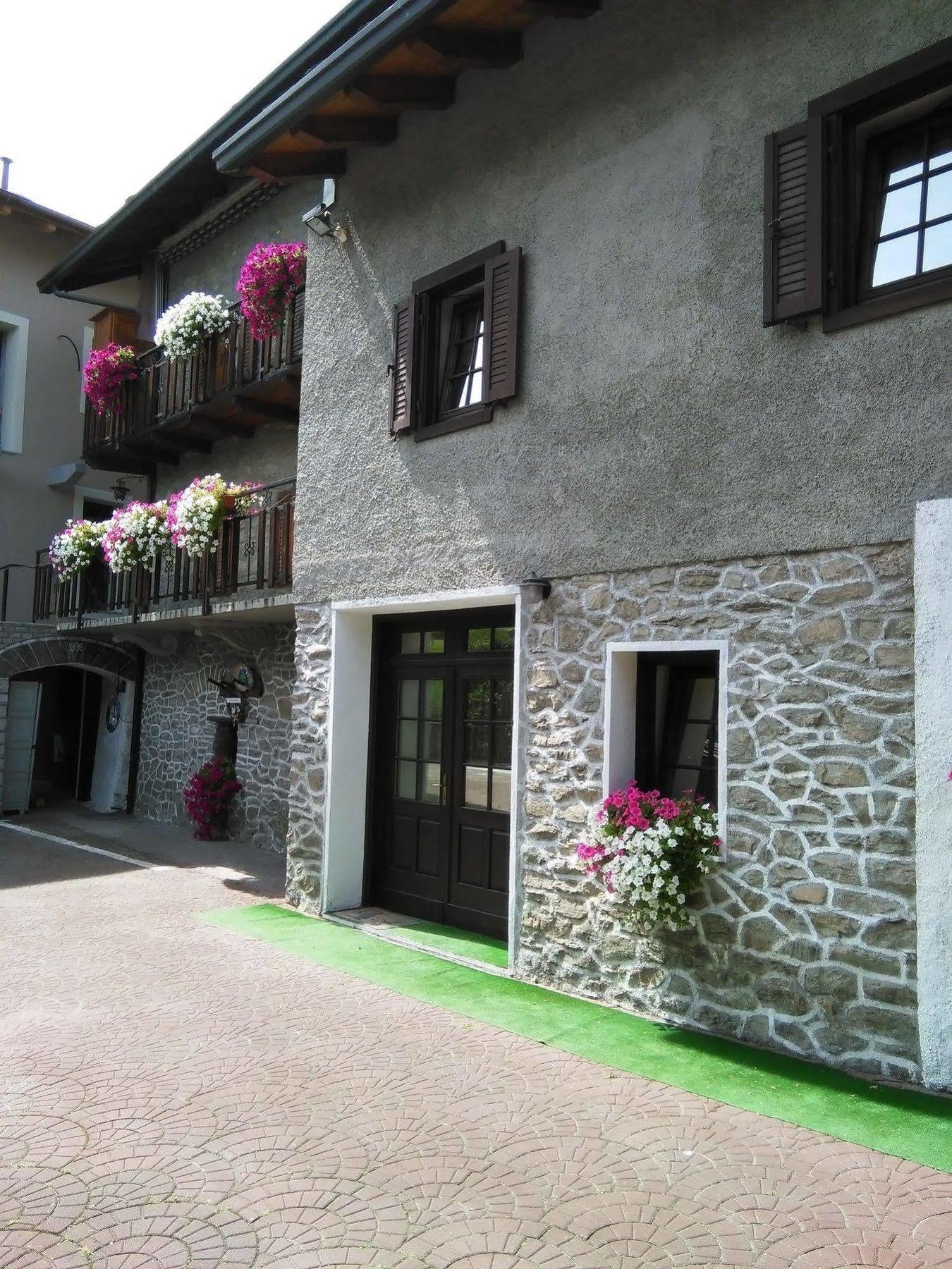 Sarre B&B La Vieille Meison De Pappa מראה חיצוני תמונה