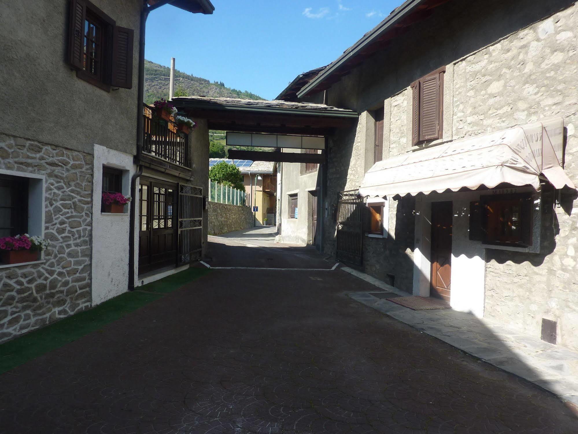 Sarre B&B La Vieille Meison De Pappa מראה חיצוני תמונה