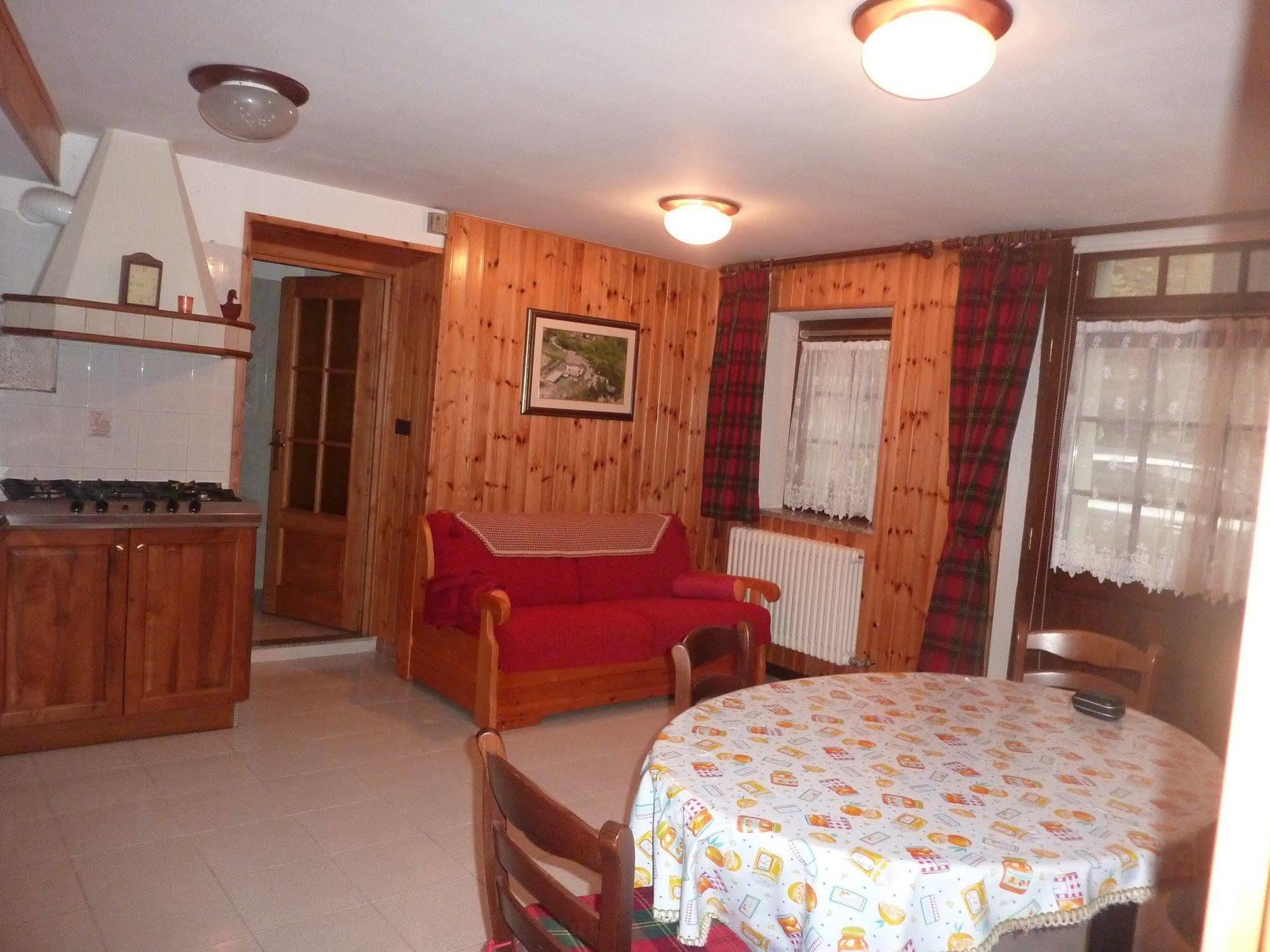 Sarre B&B La Vieille Meison De Pappa מראה חיצוני תמונה