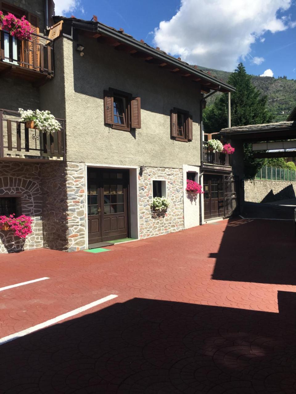 Sarre B&B La Vieille Meison De Pappa מראה חיצוני תמונה